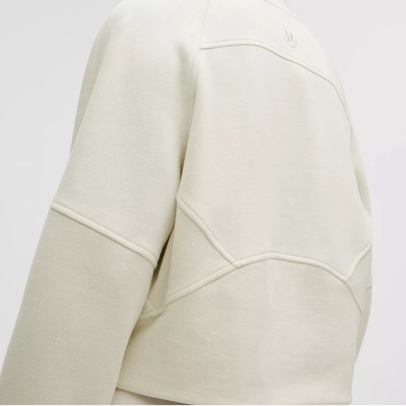 Lululemon Scuba Oversized Pullover Wordmark Sweatshirt on Bone M/L - Picture 2 of 6